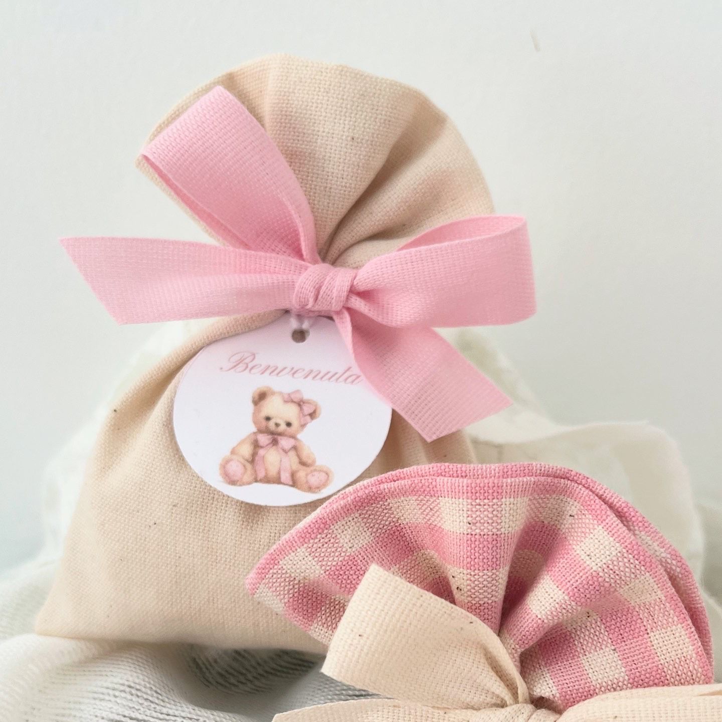 Sacchetti portaconfetti panna e Vichy rosa