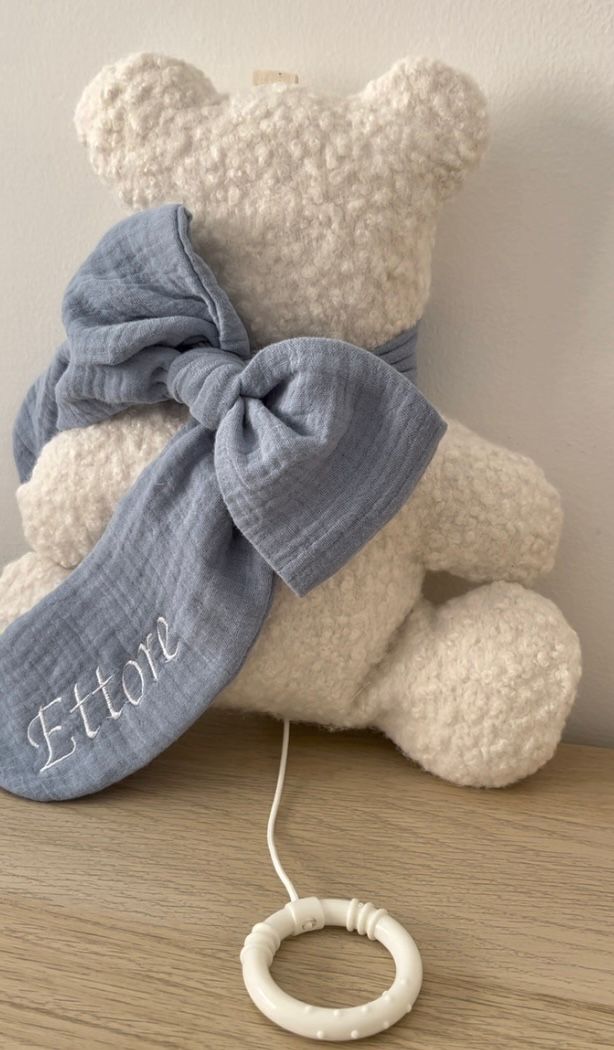 Carillon teddy con fiocco