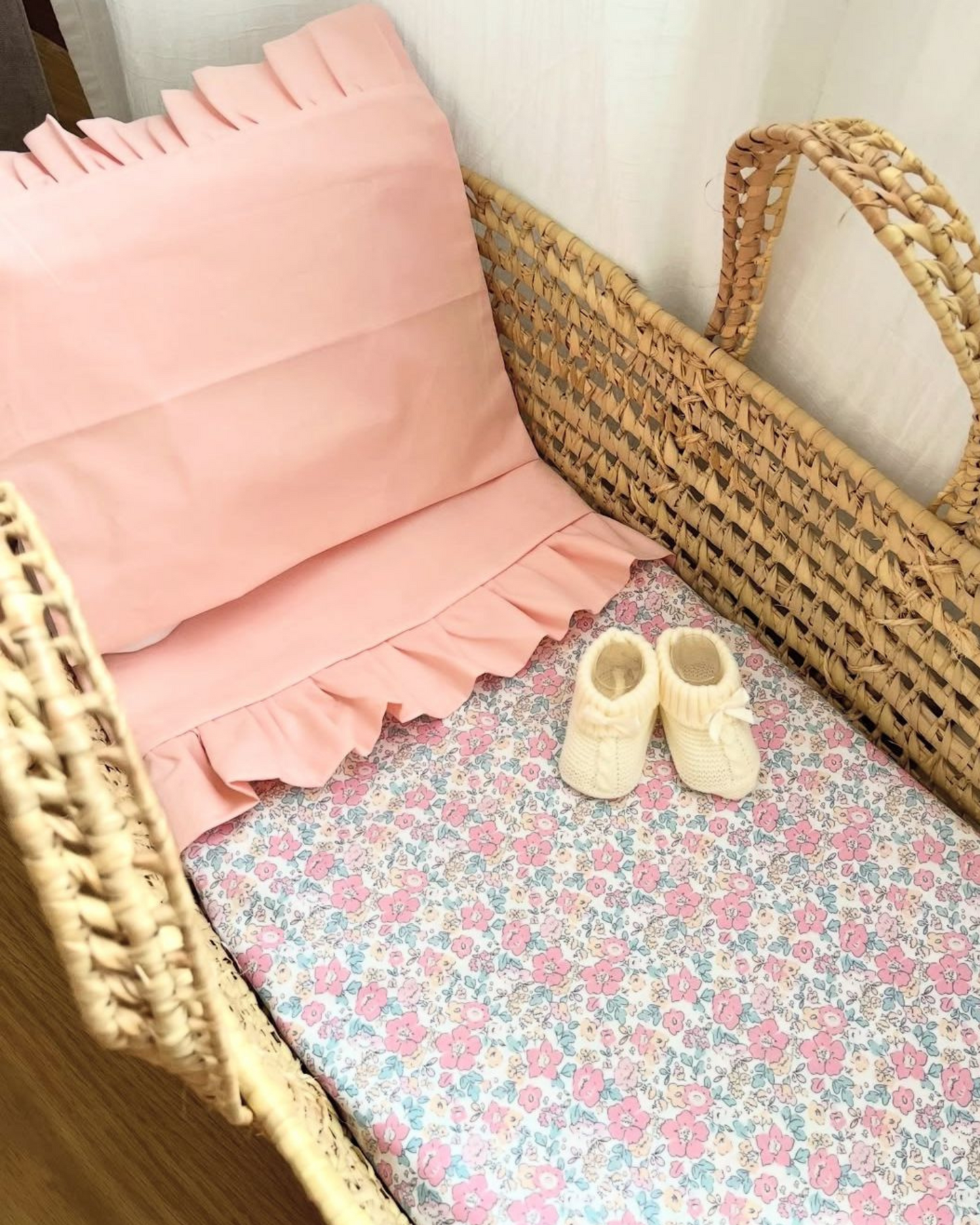 Set lenzuola con balza monocolore