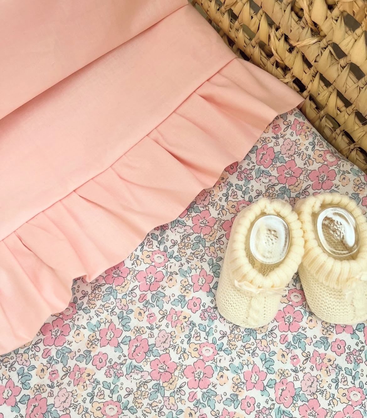 Set lenzuola con balza monocolore